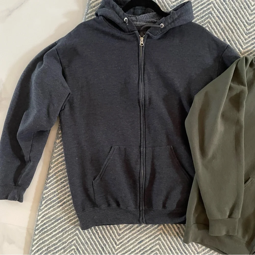 Zip up bundle - Picture 5 of 8